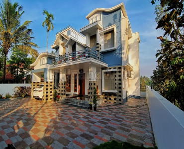 4bhk independent house for sale in thavinjal wayanad