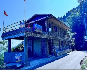 1200 sq. ft homestay for sale  in lamahatta darjeeling along with 2.5 decimal land