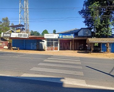 4000 sq. ft complex for sale  in ambalavayal wayanad along with 6 cents land