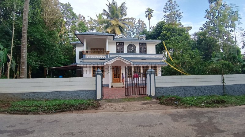 ₹75 Lac | 3bhk independent house for sale  in poothadi wayanad