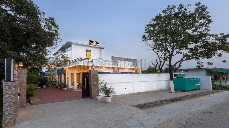 ₹4.50 Cr | 5000 sq. ft homestay for sale  in jim corbett ramnagar nainital along with 6806 sq.ft. land