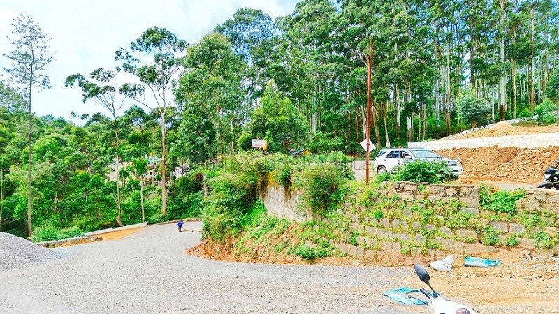 ₹21 Lac | 700 sq.ft. residential plot for sale  in pakkoda point main road near main lake yercaud