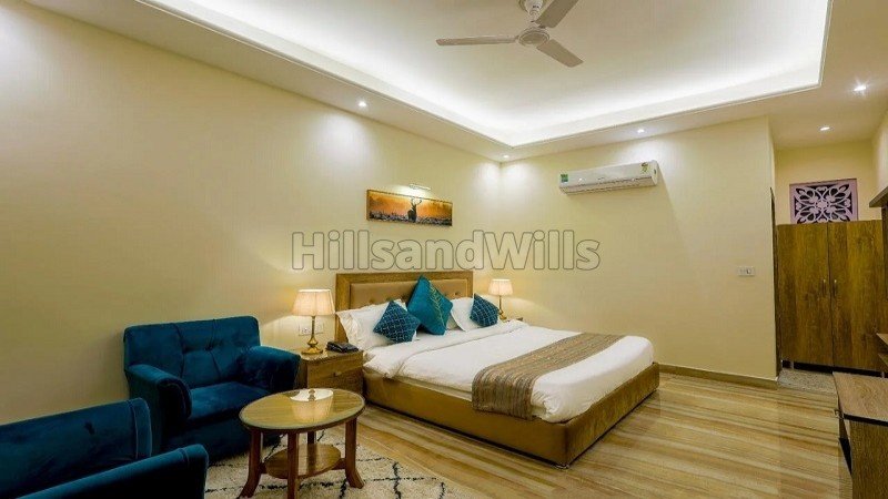 ₹4.50 Cr | 5000 sq. ft homestay for sale  in jim corbett ramnagar nainital along with 6806 sq.ft. land