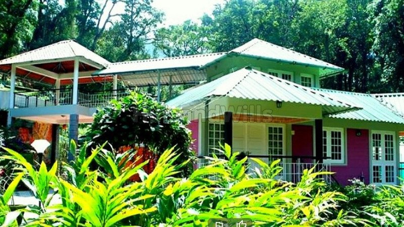 ₹4.50 Cr | 5000 sq. ft resort for sale  in lechmi estate munnar along with 40 cents land