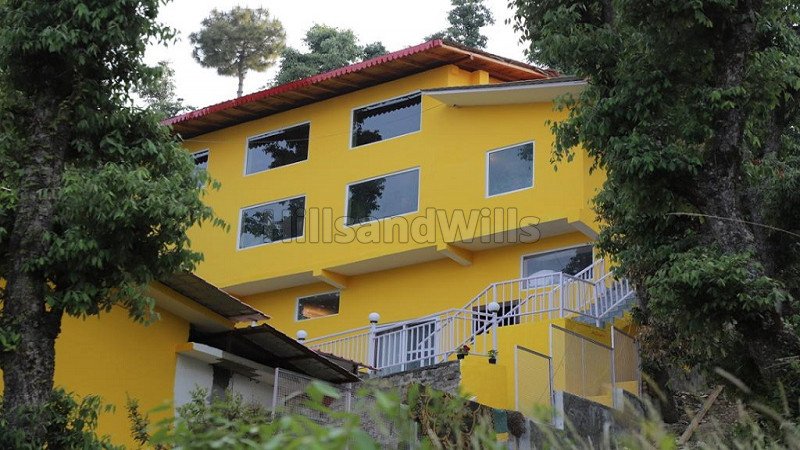 ₹3.15 Cr | 5400 sq. ft resort for sale  in mukteshwar nainital along with 2.5 nali land