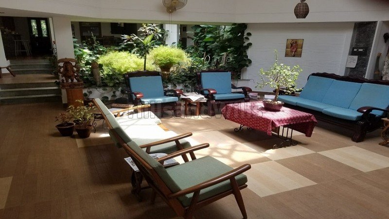₹3.75 Cr | 3bhk  gated community villa for sale  in pagoda point road yercaud
