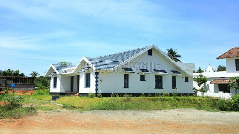 ₹68 Lac | 3bhk independent house for sale  in kalpetta wayanad