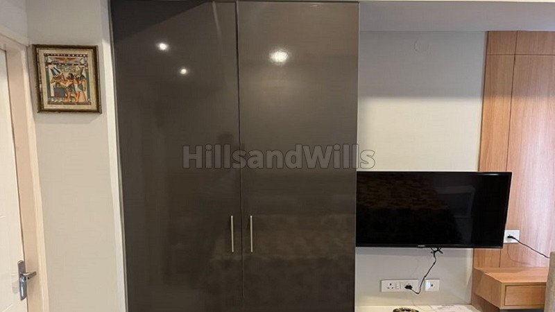 ₹56 Lac | 1bhk apartment for sale  in mall road solan