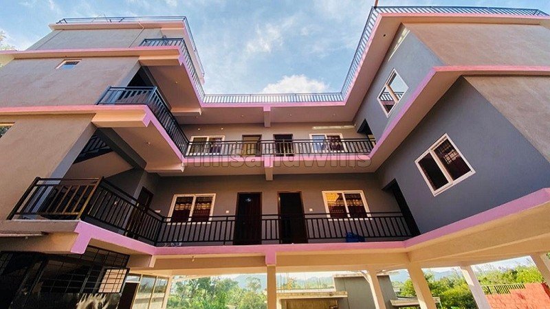 ₹4 Cr | 4000 sq. ft homestay for sale  in madikeri coorg along with 3000 sq.ft. land