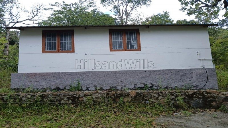 ₹3 Cr | 600 sq. ft resort for sale  in pethuparai kodaikanal along with 2.4 acres land
