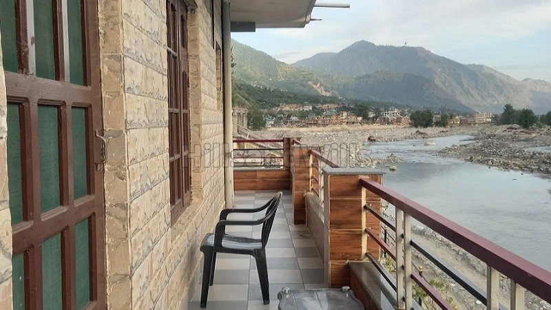 ₹1.70 Cr&nbsp;|&nbsp;4bhk  river front house for sale  in jia kullu-manali