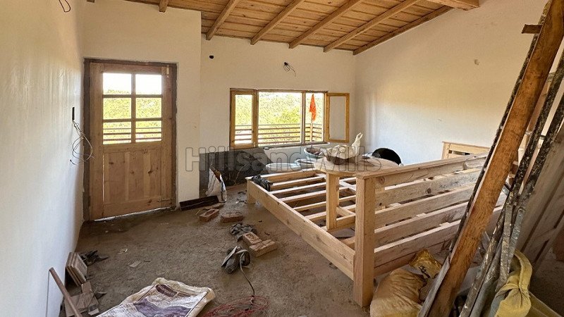 ₹1.77 Cr | 4100 sq. ft homestay for sale  in mukteshwar nainital along with 3.5 nali land