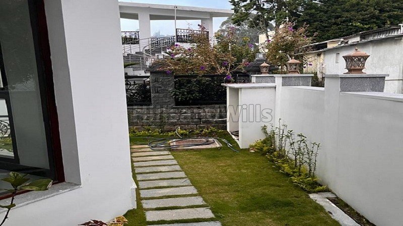 ₹4 Cr | 4bhk independent house for sale  in fairy falls road kodaikanal