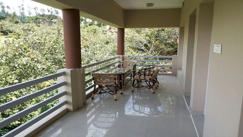 ₹1.95 Cr | 4bhk villa for sale  near lake, observatory road kodaikanal