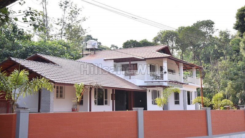 ₹1.30 Cr | 2400 sq. ft homestay for sale  in chikmagalur along with 18 guntha land