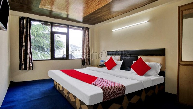 ₹1.60 Cr | 8bhk cottage for sale  in kanyal road manali, kullu-manali