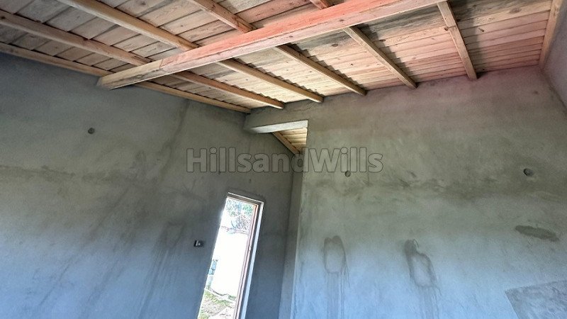 ₹1.77 Cr | 4100 sq. ft homestay for sale  in mukteshwar nainital along with 3.5 nali land
