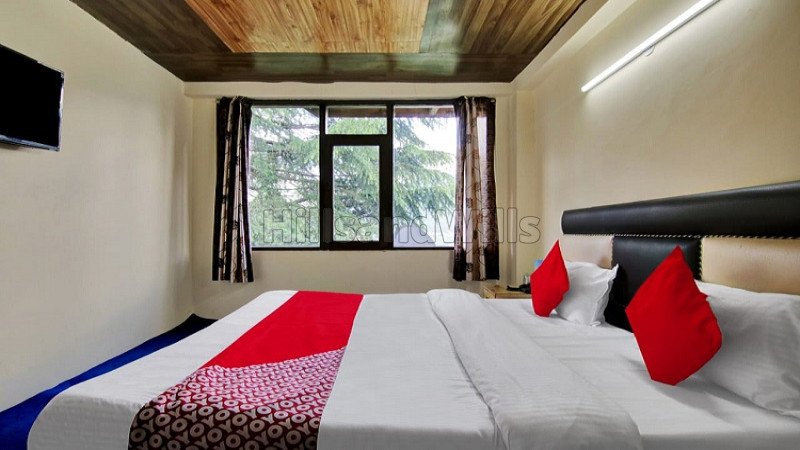 ₹1.60 Cr | 8bhk cottage for sale  in kanyal road manali, kullu-manali