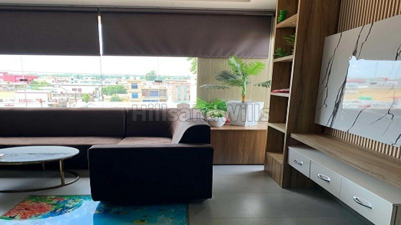 ₹4 Cr | 2000 sq. ft complex for sale  in gumaniwala rishikesh along with 2520 sq.ft. land