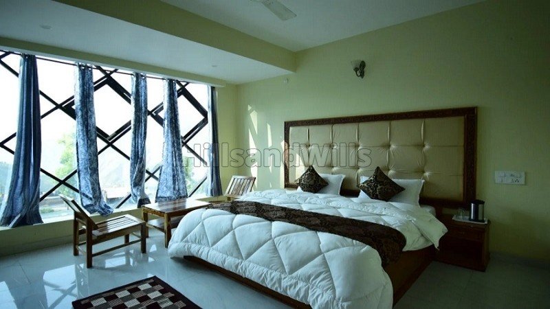 ₹4.50 Cr | 6500 sq. ft hotel for sale  in narkanda kumarsain kingal shimla along with 5500 sq.ft. land