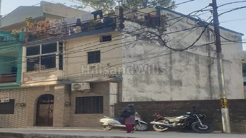 ₹2.40 Cr | 1800 sq. ft homestay for sale in tapovan laxman jhulla rishikesh along with 72 sq.yards land