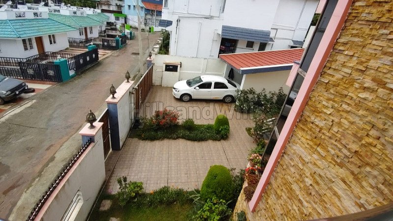 ₹3 Cr | 4bhk villa for sale  in ooty near karnataka palace ooty