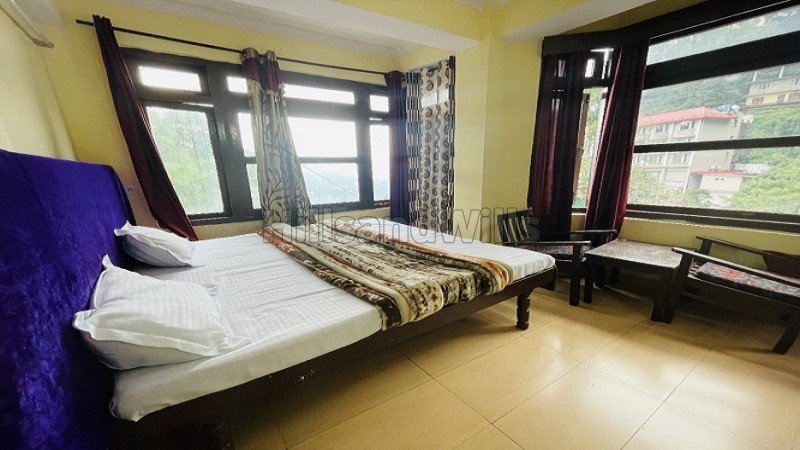 ₹3 Cr | 8100 sq. ft hotel for sale  in kachi ghati shimla along with 5 biswa land