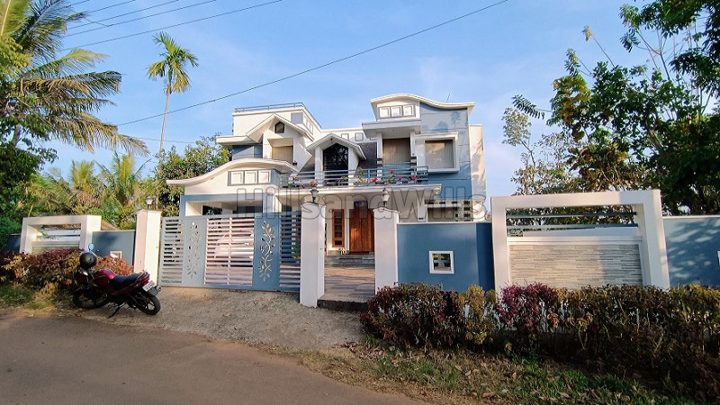 ₹1.60 Cr | 4bhk independent house for sale in thavinjal wayanad