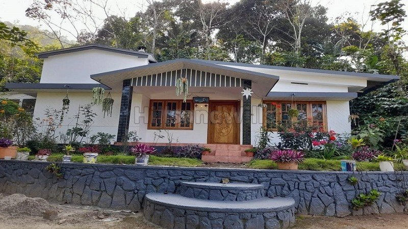 ₹1.50 Cr | 60 cents pepper plantation with house for sale in marykulam idukki