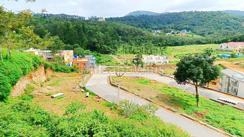 ₹21 Lac | 700 sq.ft. residential plot for sale  in pakkoda point main road near main lake yercaud