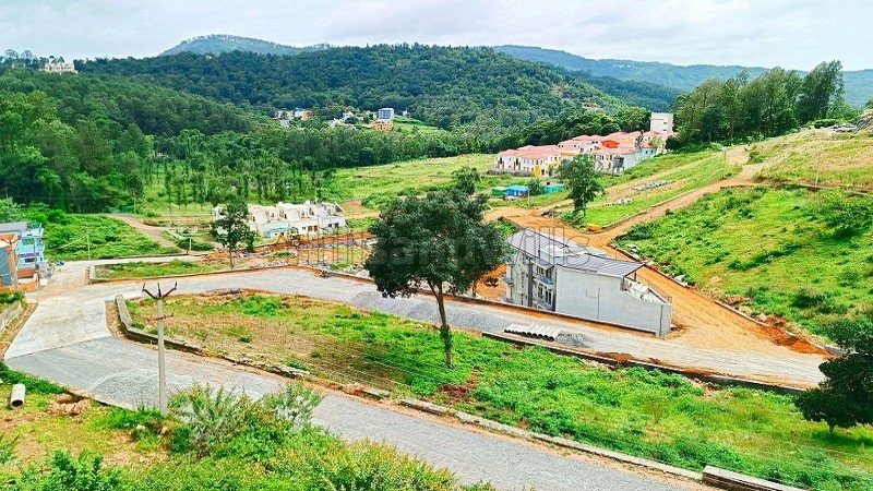 ₹21 Lac | 700 sq.ft. residential plot for sale  in pakkoda point main road near main lake yercaud