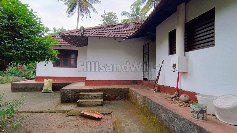 ₹40 Lac | 3bhk farm house for sale in panamaram wayanad