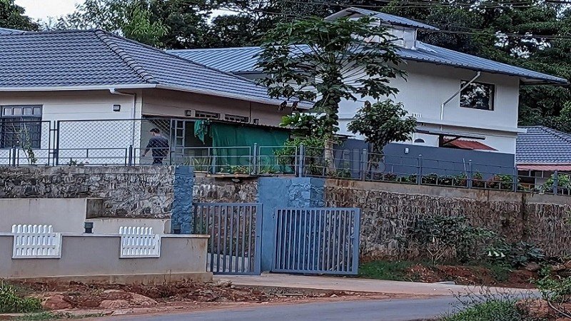 ₹5.70 Cr | 8bhk  mediterranean style villa for sale  in madapura coorg